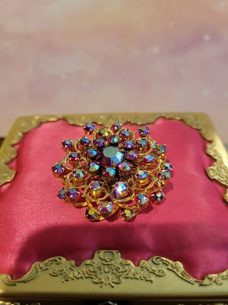 Vintage Purple AB Crystal Rhinestone Flower Brooch Pin Goldtone Prong 2" 