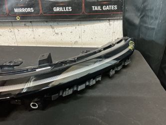HYUNDAI SONATA 2024-2025 FRONT CENTER BAR LIGHT OEM