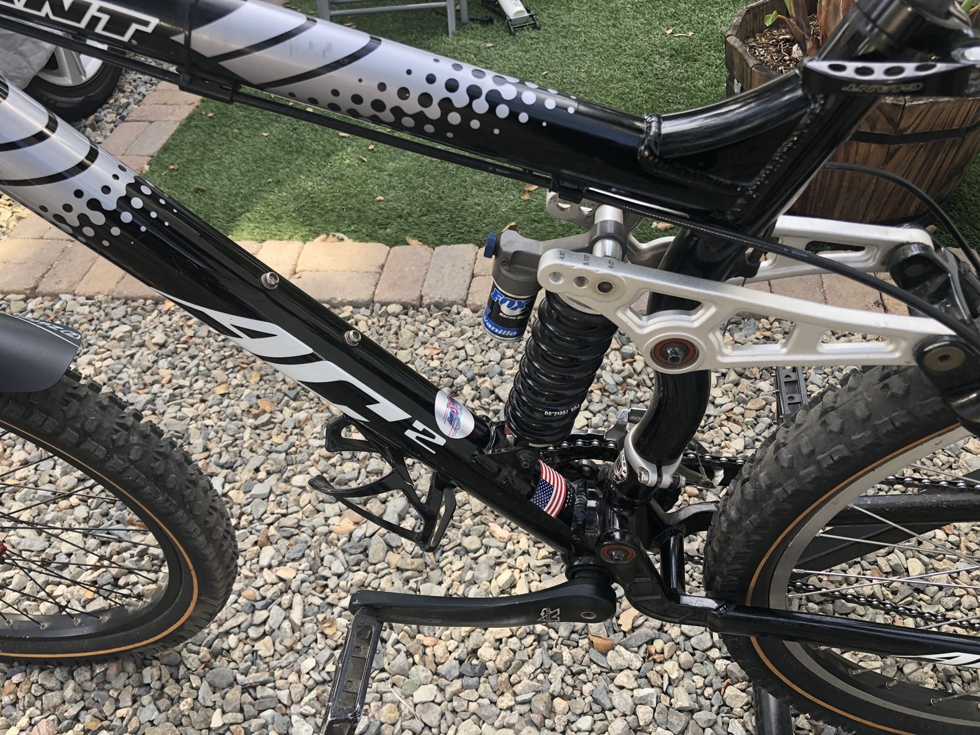 05 Giant AC2 full suspension mountain bike for Sale in Corona CA OfferUp