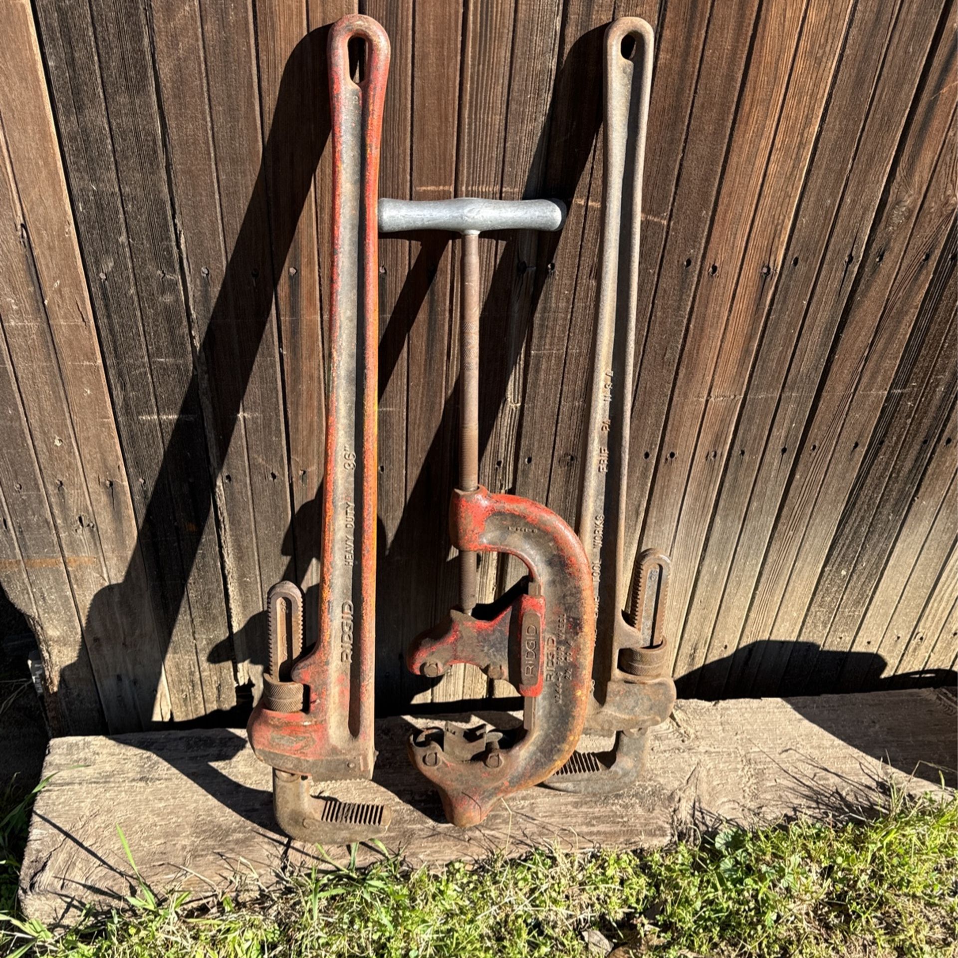 Pipe Cutter And Wrenches
