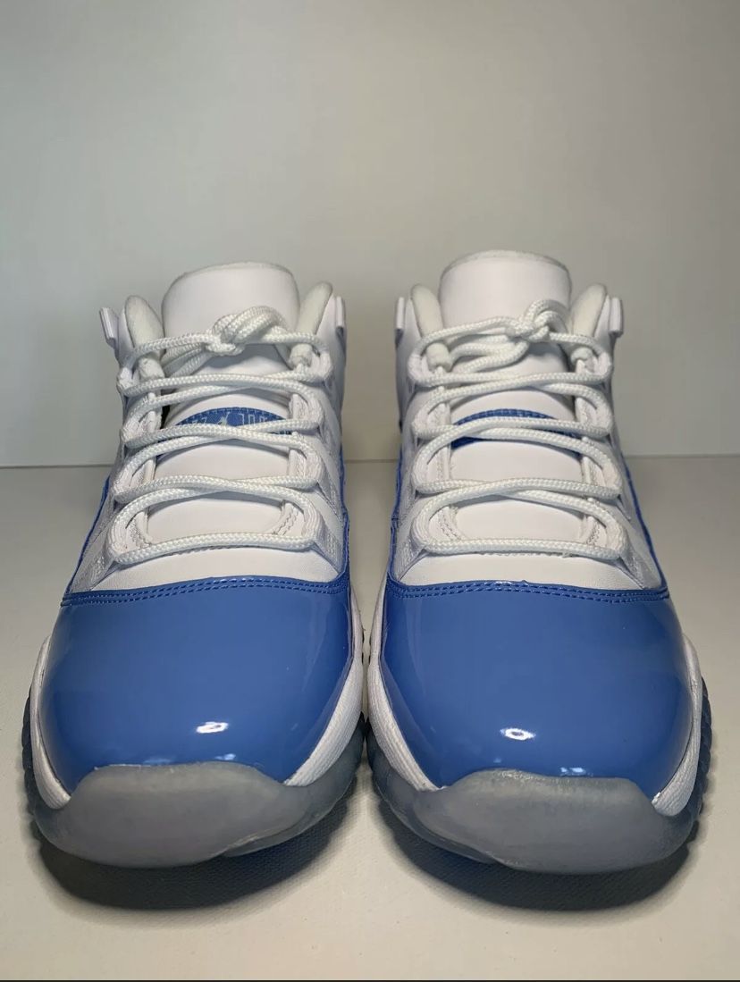 Jordan 11 UNC