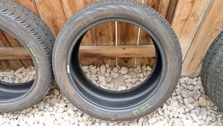 4 Continental 225/45 R18 run flat M&S tires.