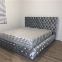 New King Bed Frame With Mattress 