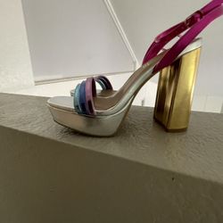 Sexy Metallic Heels Size 8 Show Stopper NYE Style! 