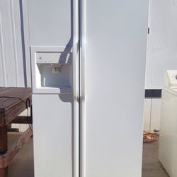 GE REFRIGERATOR $150