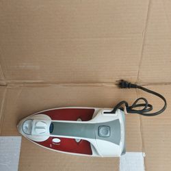 Black & Decker First Impressions Iron Model ICR515