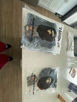 A Bathing Ape BAPE Graphic ( Check disc)