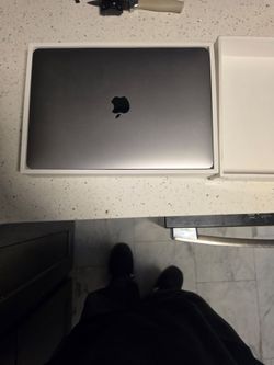 Macbook pro a1708