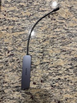 Anker 5 in 1 hub