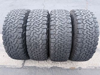 (4) 285/70R17 Bfgoodrich All Terrain Ko2