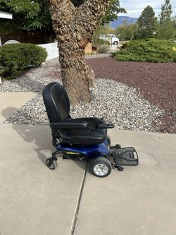 Jazzy Pride Mobility Scooter, Motorized Wheelchair