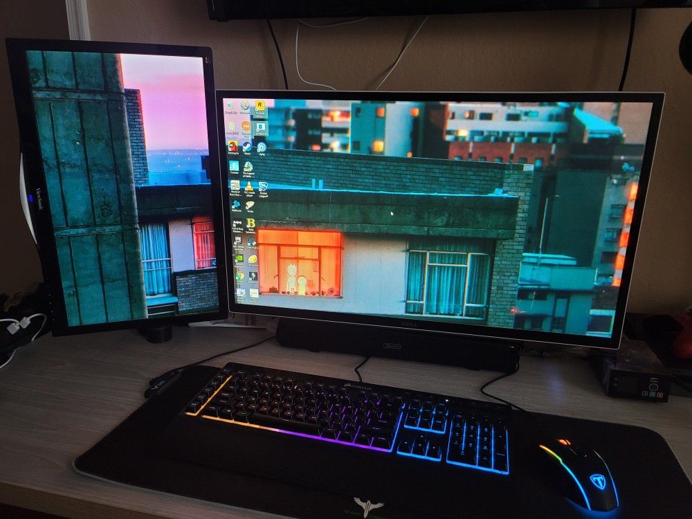 Dell 32"/Viewsonic 22" Dual Monitor-Only Setup