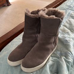 J/SLIDES Fur lined Suede Waterproof Boots - Size 10