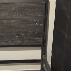 Cal King Bed Headboard/Footboard/Side Rails