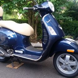2009 Vespa GTS 250 ie