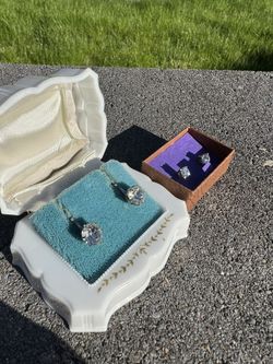Unknown / Unlabeled VINTAGE earrings