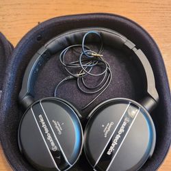 Audio-Technica ATH-ANC27 QuietPoint Noise-Cancelling Headphones