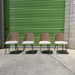 *Free Delivery* Set of 4 Boucle Rattan Dining Wicker Chairs 
