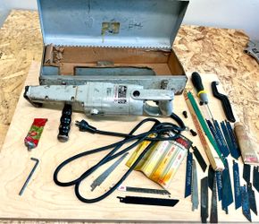 Rockwell Reciprocating Extra Heavy-Duty Saw Model 6772 In Metal Box