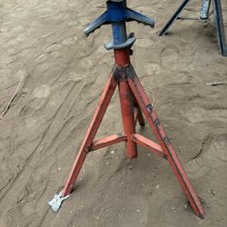 Pipe Stand