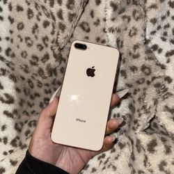 Unlocked Rose Gold iPhone 8 Plus