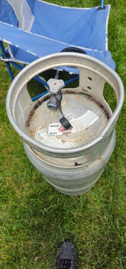 22 gallon Propane tank