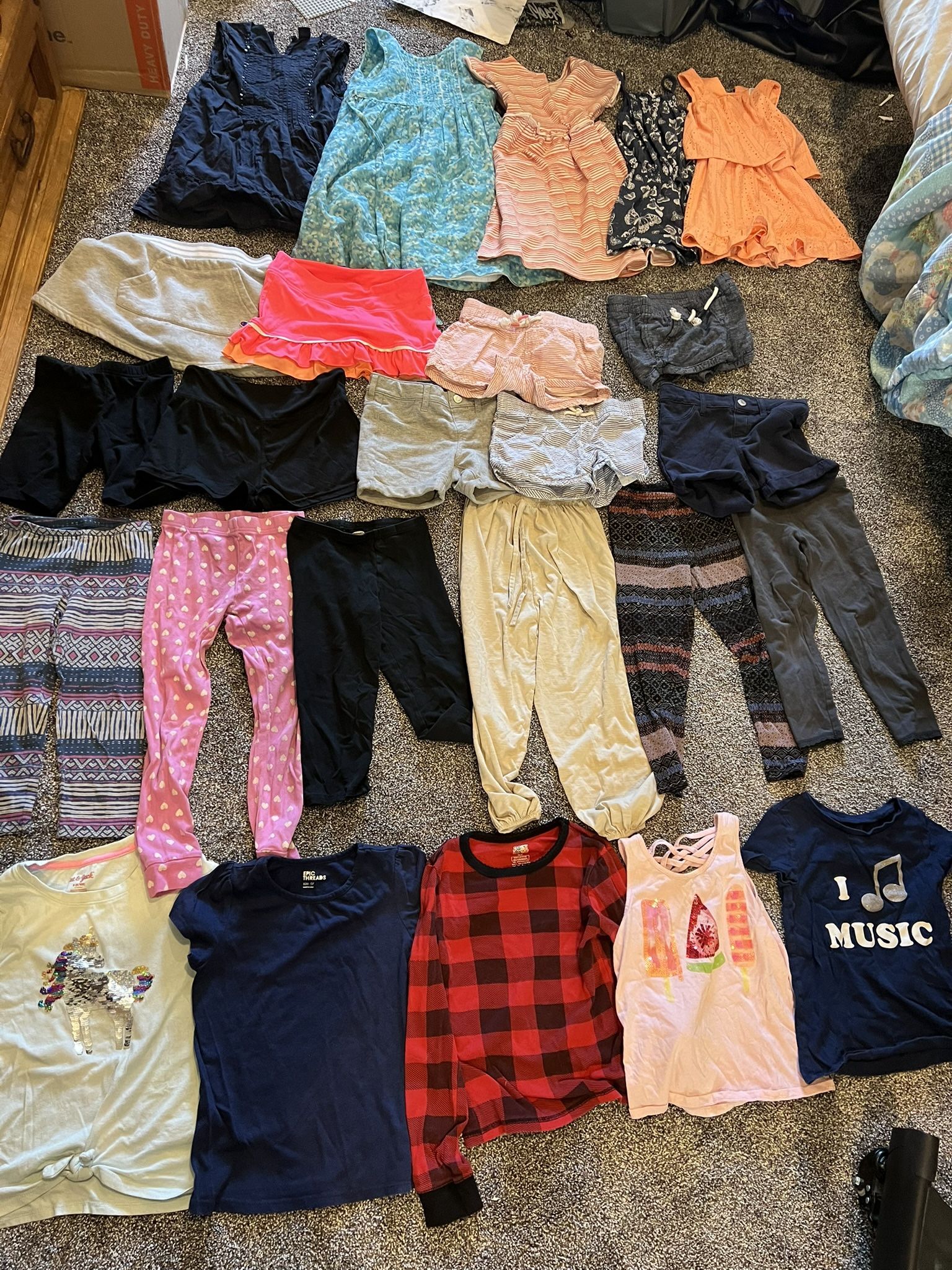 Girl Lot/ Bundle Clothes-25 Pcs 6/6x, 6-7 Old Navy, Cat & Jack