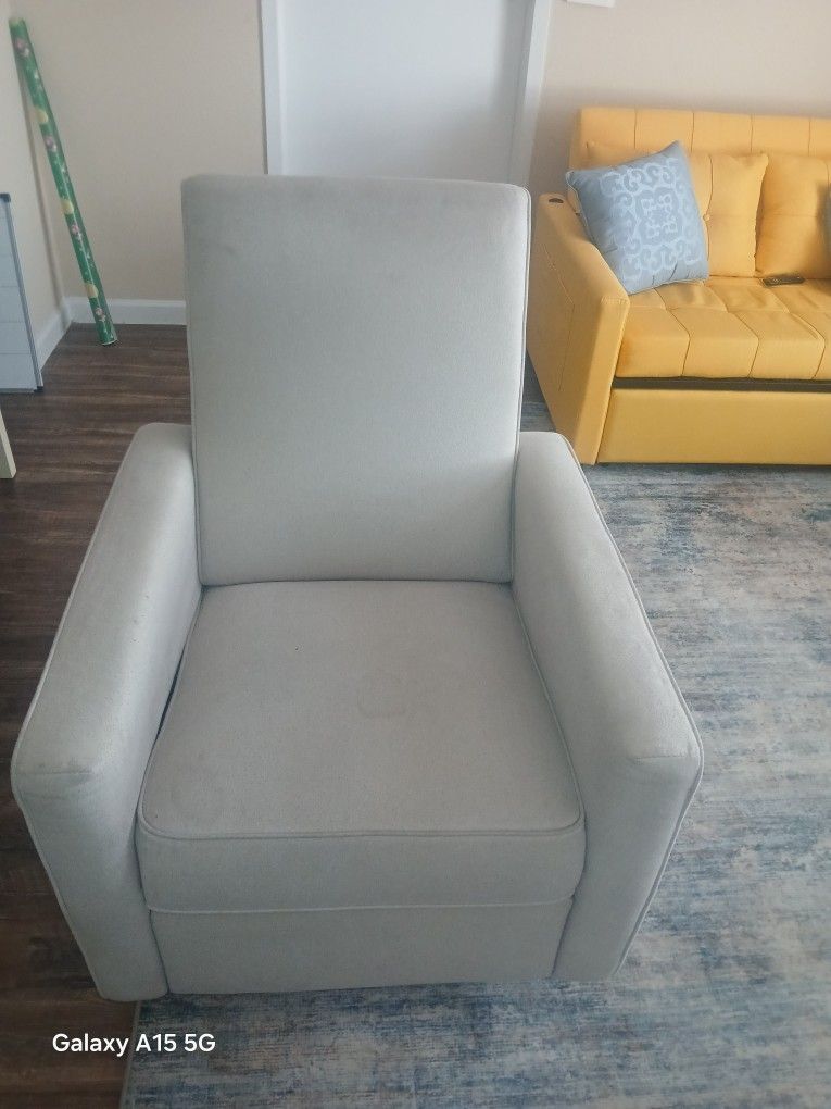 Single Recliner