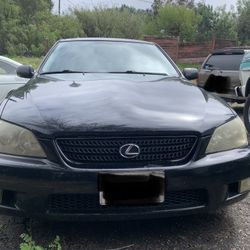 2002 Lexus IS