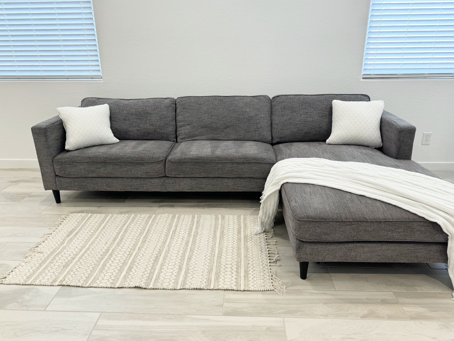Grey Living Spaces Sectional Couch W/ Chaise