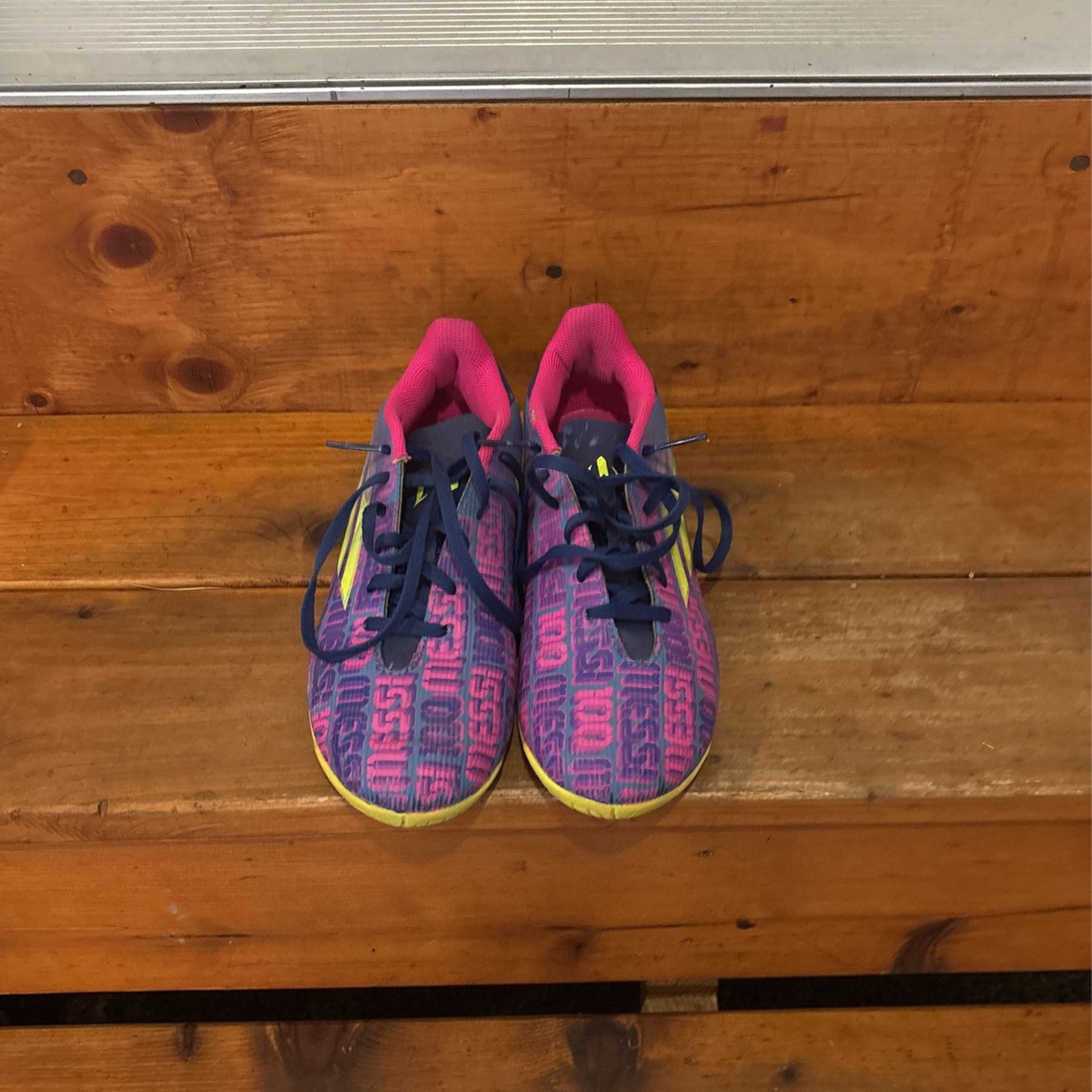 Futsal Shoes (Indoor Soccer Shoes)