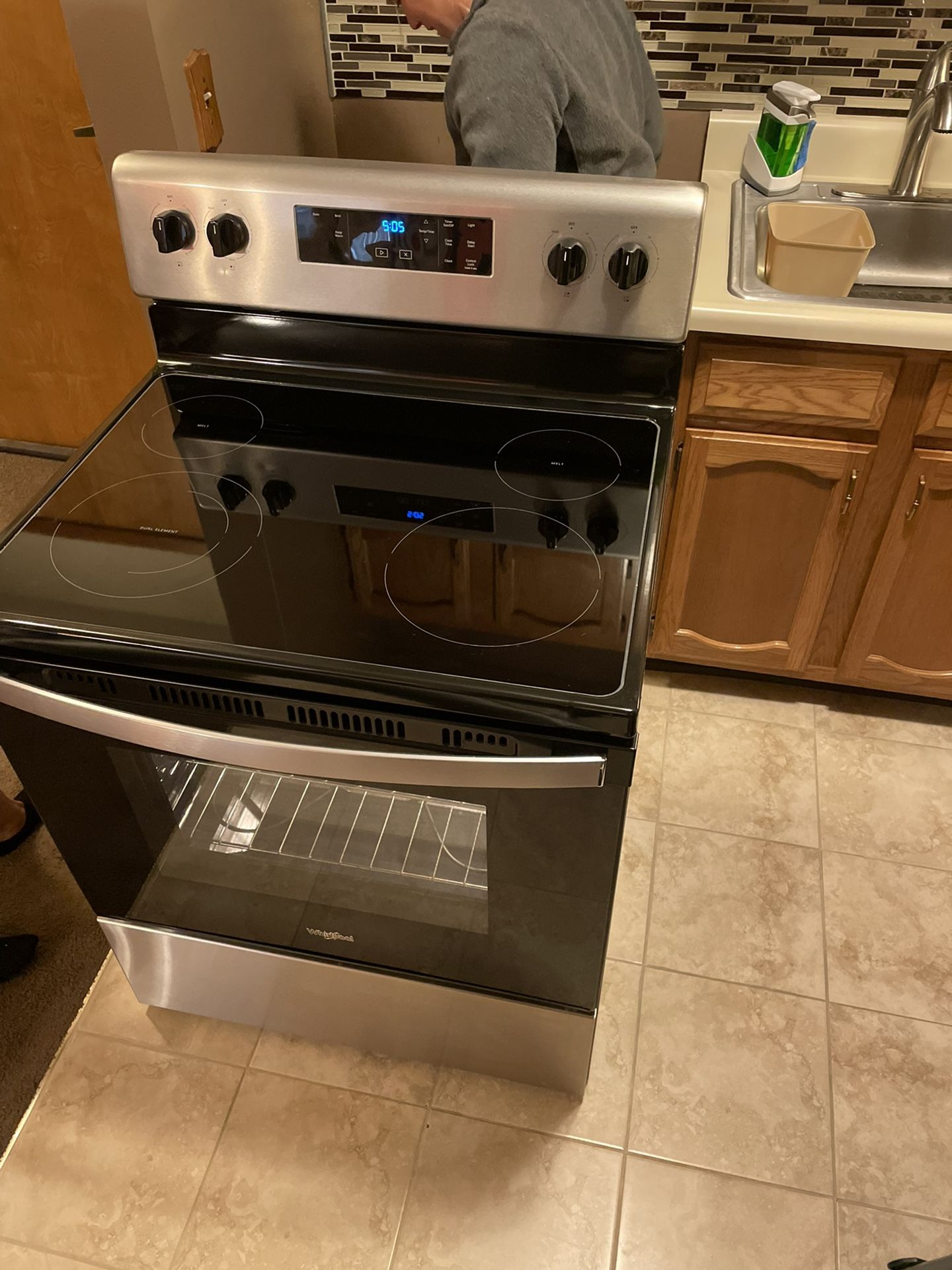 Whirlpool Electric Stove 