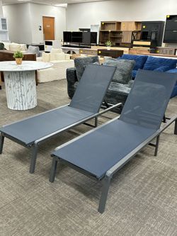 Set of 2, Outdoor Folding Aluminum Lounge Chair, 5-Position Adjustable, Perfect for Patio, Beach, or Poolside (2 Pack) Navy.  💰110$