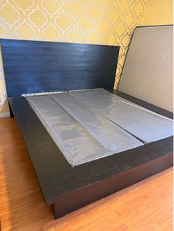 Wood Cal King Bed(black)