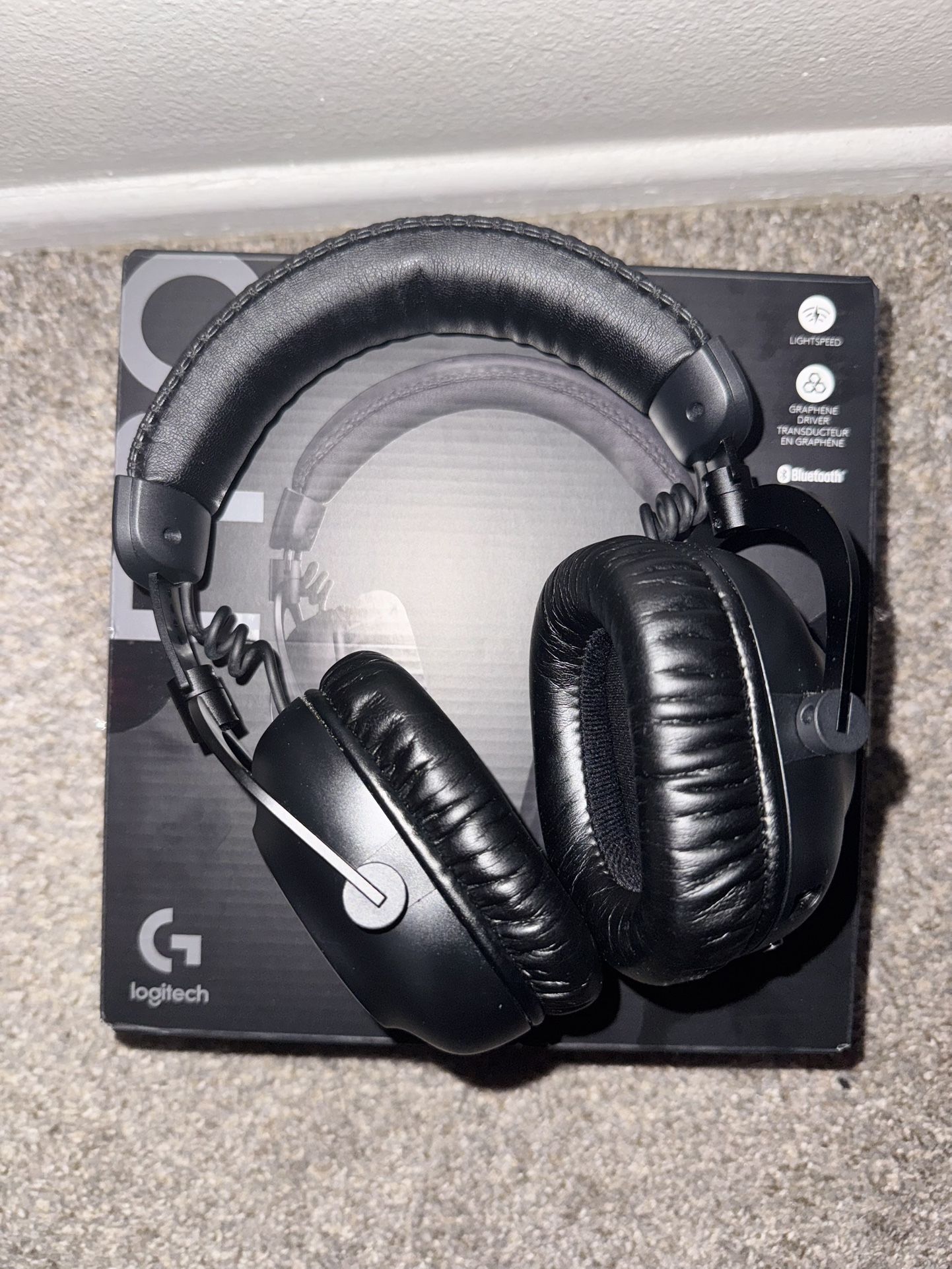 Logitech pro headphones