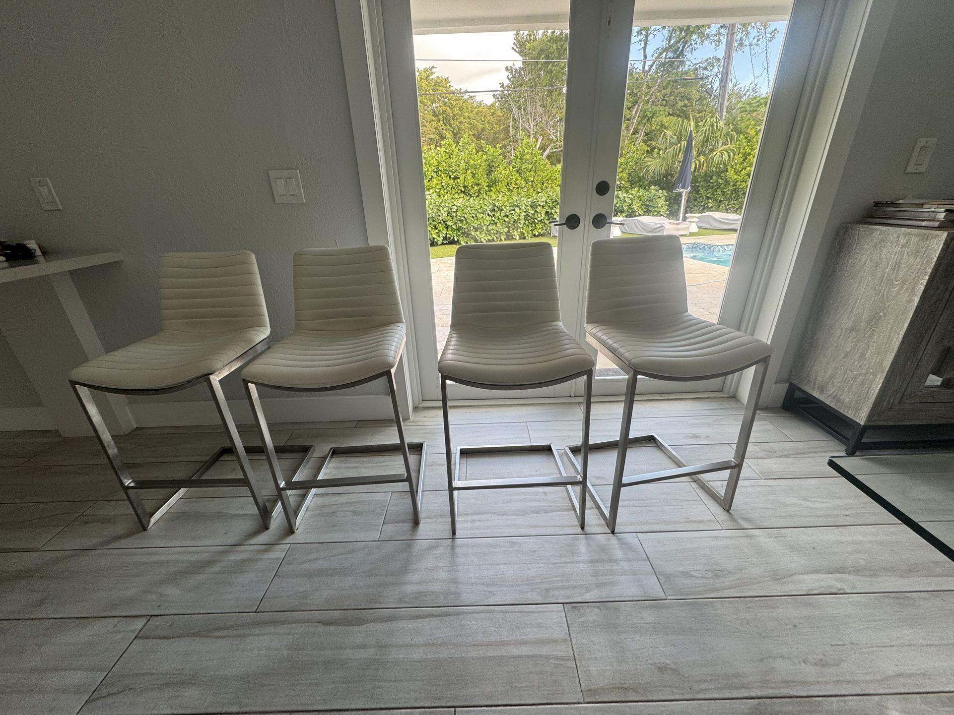 Set of 4 Counter Bar Stools – White + Chrome