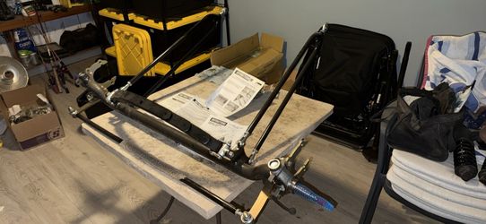 Brand new Speedway dropped front axle kit, with speedway ‘49-‘54 Chevy passenger car kingpin kit.