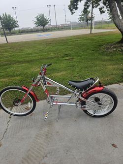 Schwinn Stingray Chopper Bike
