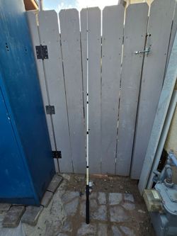 Spinning rod 6'6  medium heavy 10-20lb line