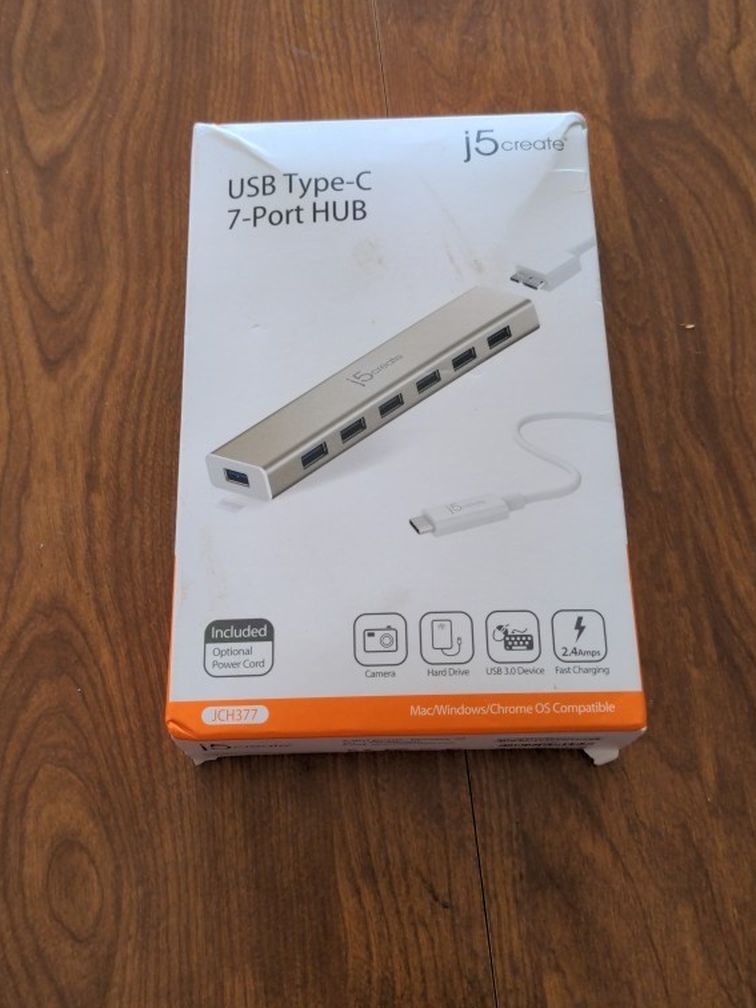 USB TYPE-C 7-Port Hub