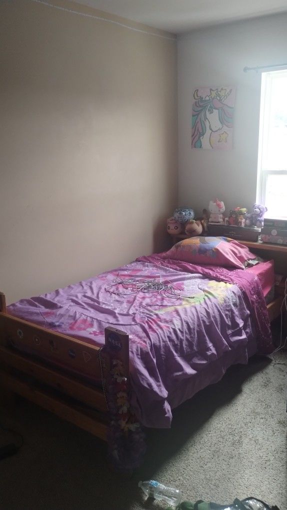 Twin Bed