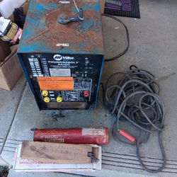 Miller Thunderbolt Ac/ DC Mig Weler Welding Rod Electrodes Welder INCLUDEd 1 Cable.