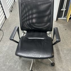 Vitra - Meda Office Chair