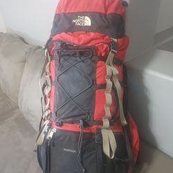 The North Face Inversion 65+ L Backback