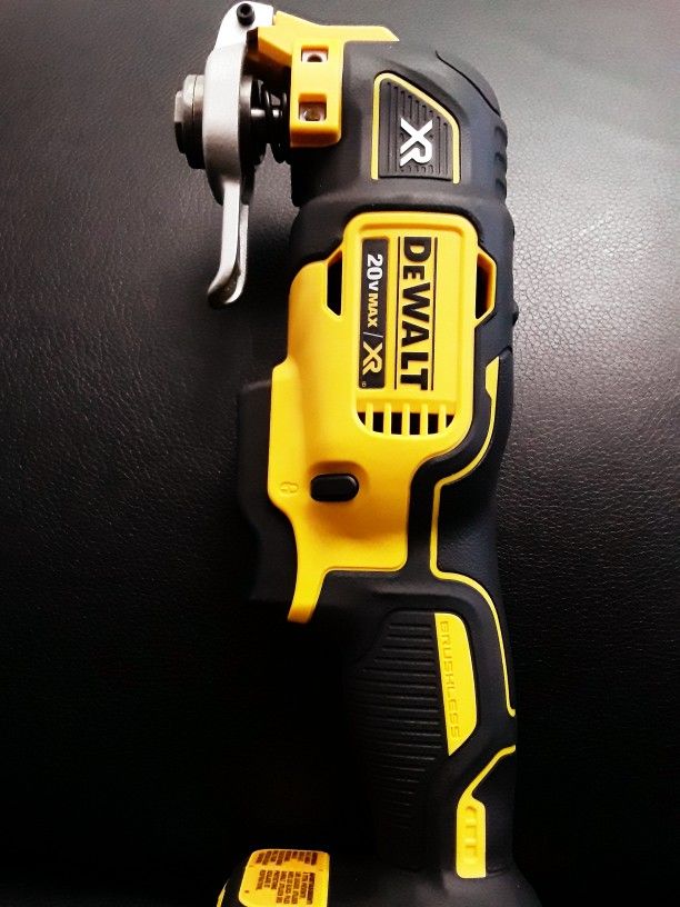 20V Max DeWalt XR Brushless Oscillating Multi-tool