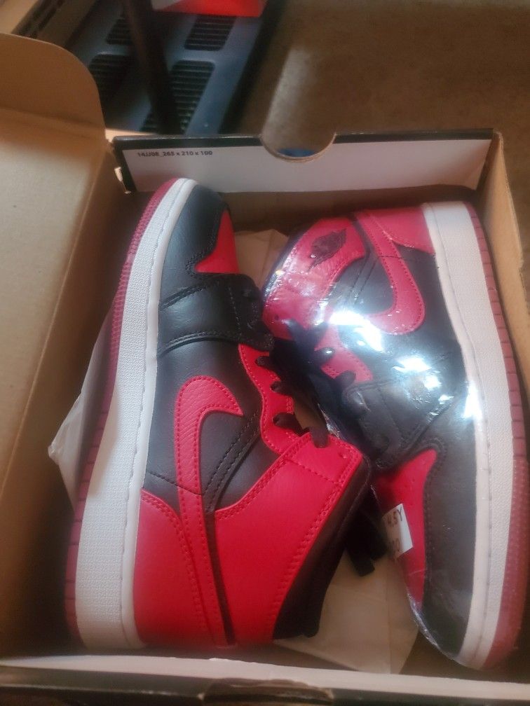 Air Jordan Mid Bread Toe Womens 6 Or Youth 4.5y New With Box 2016