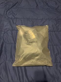 Essential hoodie