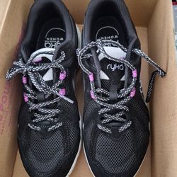 Skylift TR Black Shoes