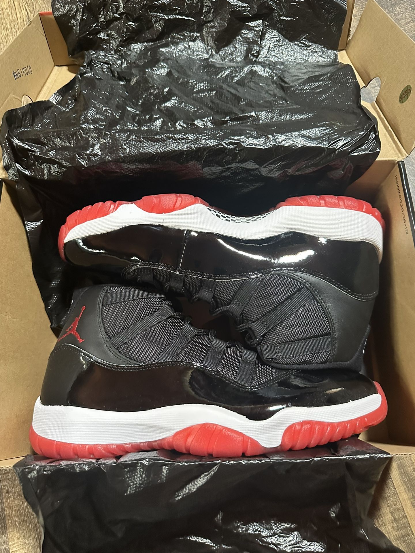 AIR JORDAN 11 RETRO