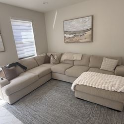 CITY FURNITURE SECTIONAL